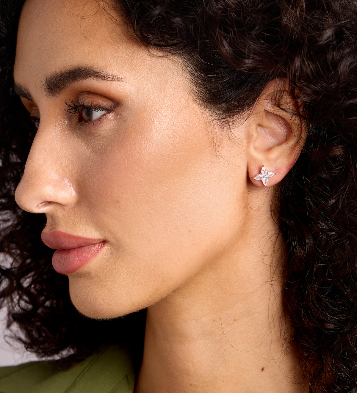 Pave Flower Studs in Rhodium Plating on 925 Silver - Ash & Harry