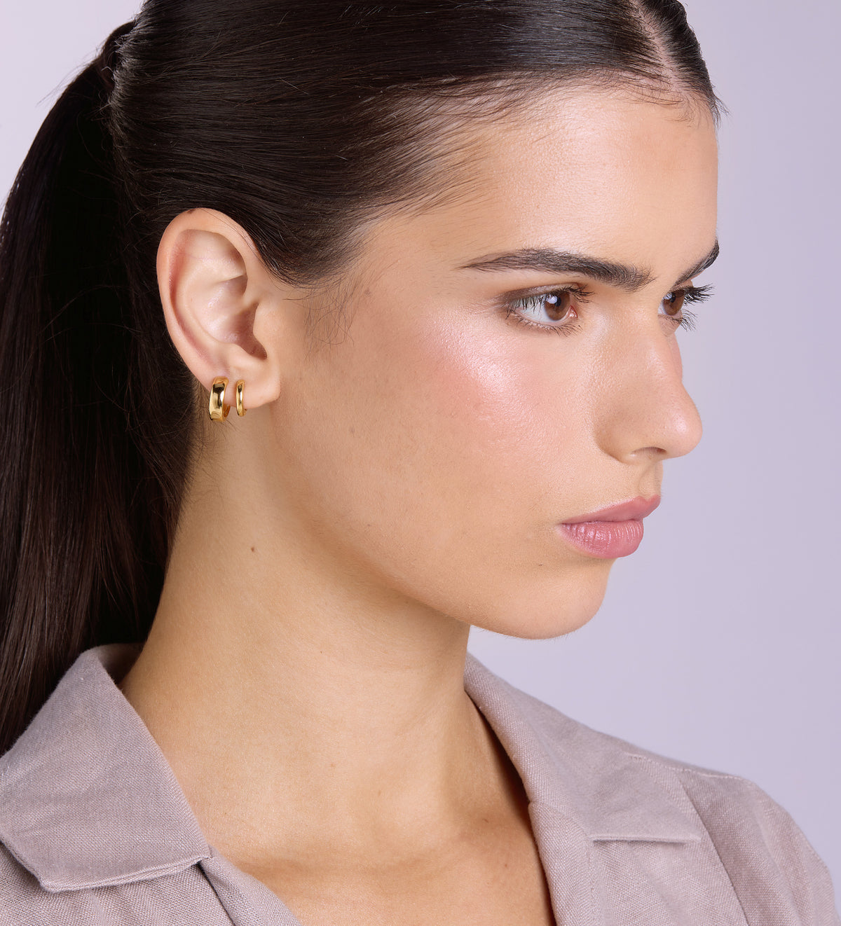 Tube Huggie Hoops in 18k Gold Plating on 925 Silver - Ash & Harry