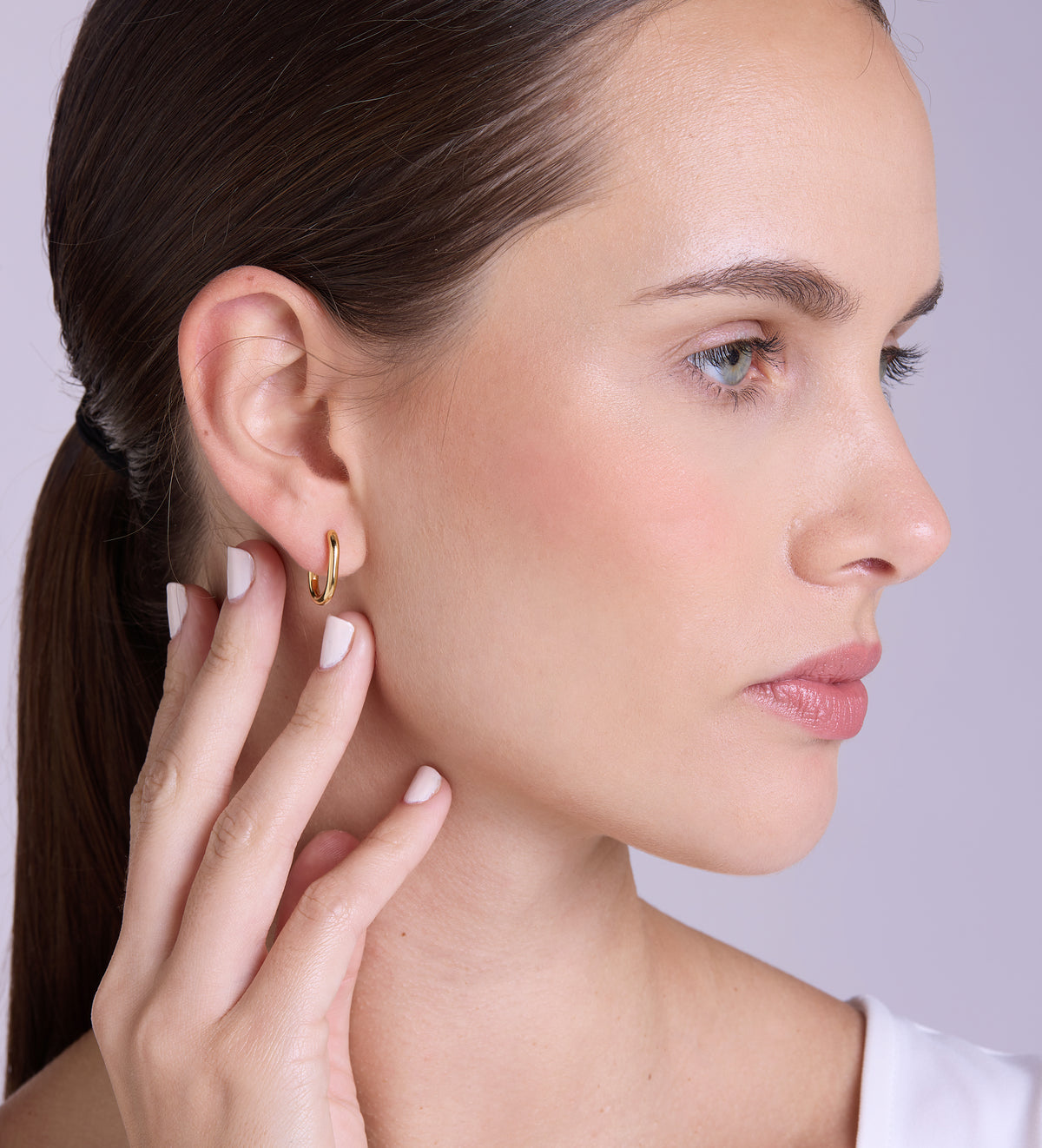 Oval Hanging Hoops in 18k Gold Plating on 925 Silver - Ash & Harry