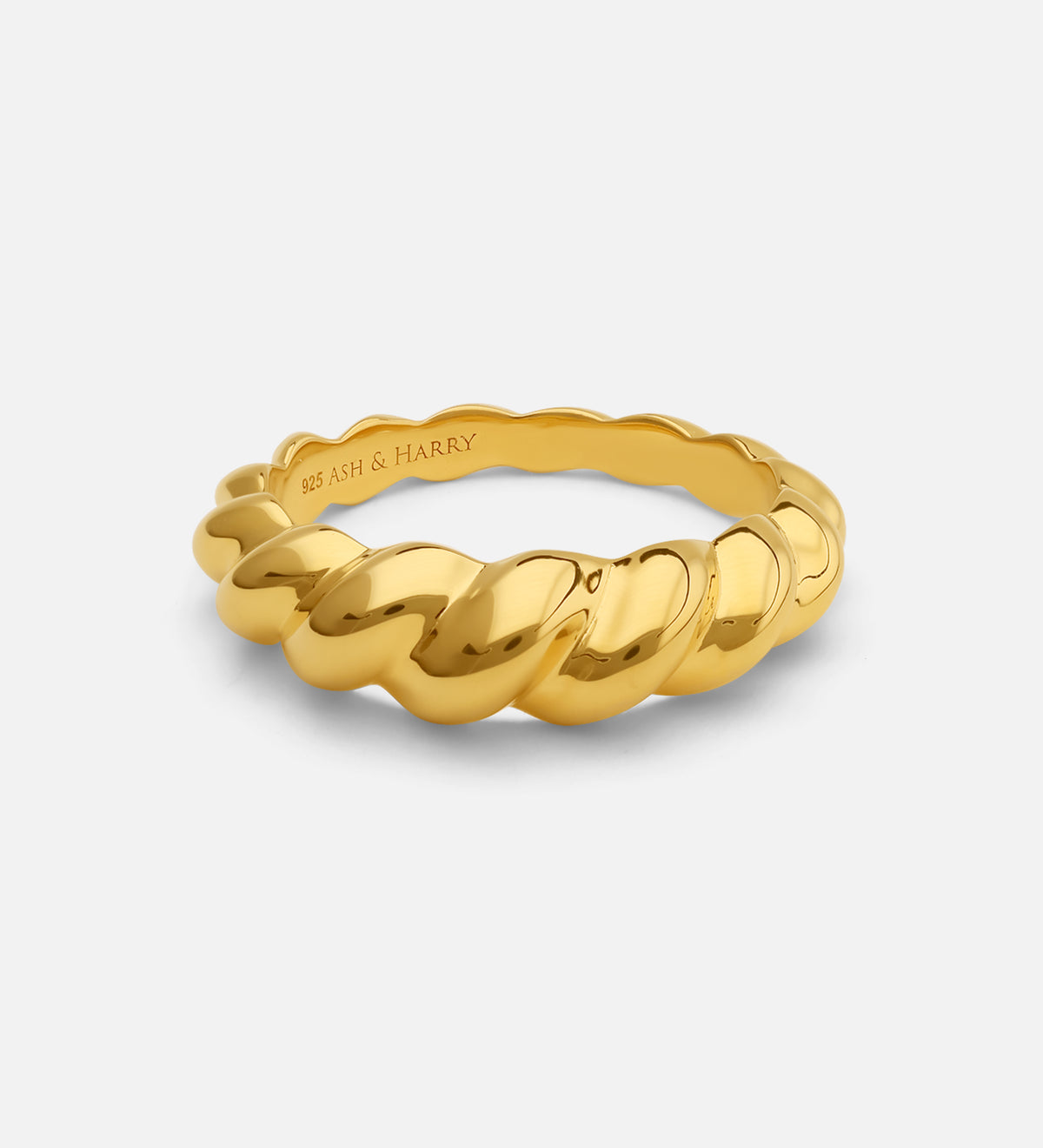 Thin Croissant Ring in 18k Gold Plating on 925 Silver - Ash & Harry