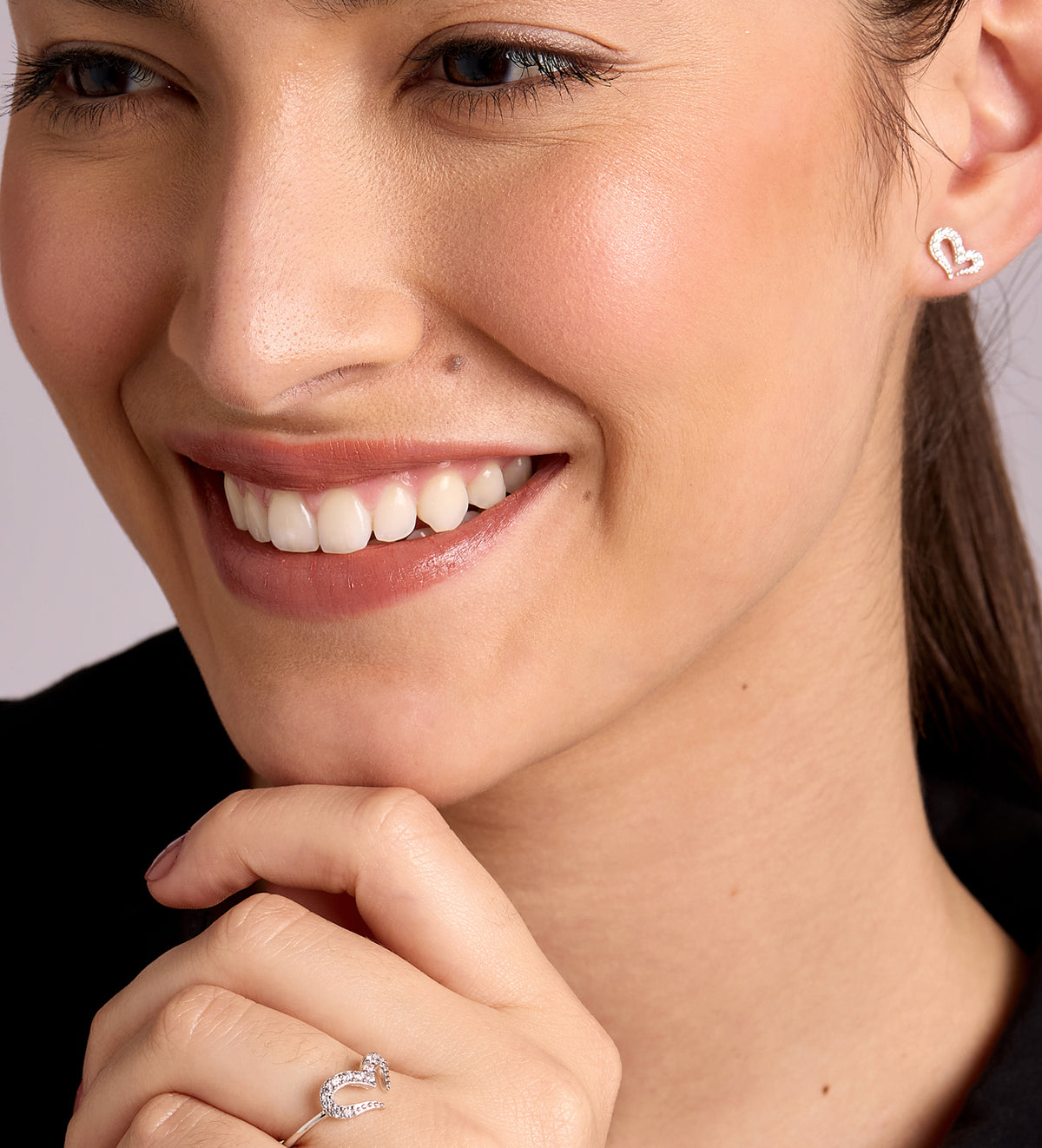 Pave Heart Earrings in Rhodium Plating on 925 Silver - Ash & Harry