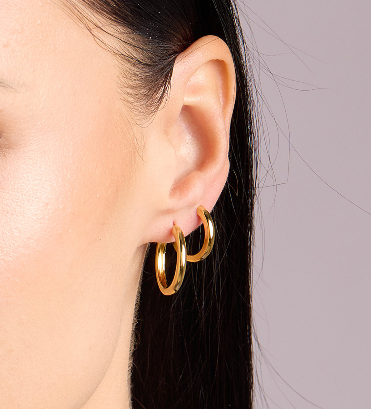 Tube Medium Hoops in 18k Gold Plating on 925 Silver - Ash & Harry