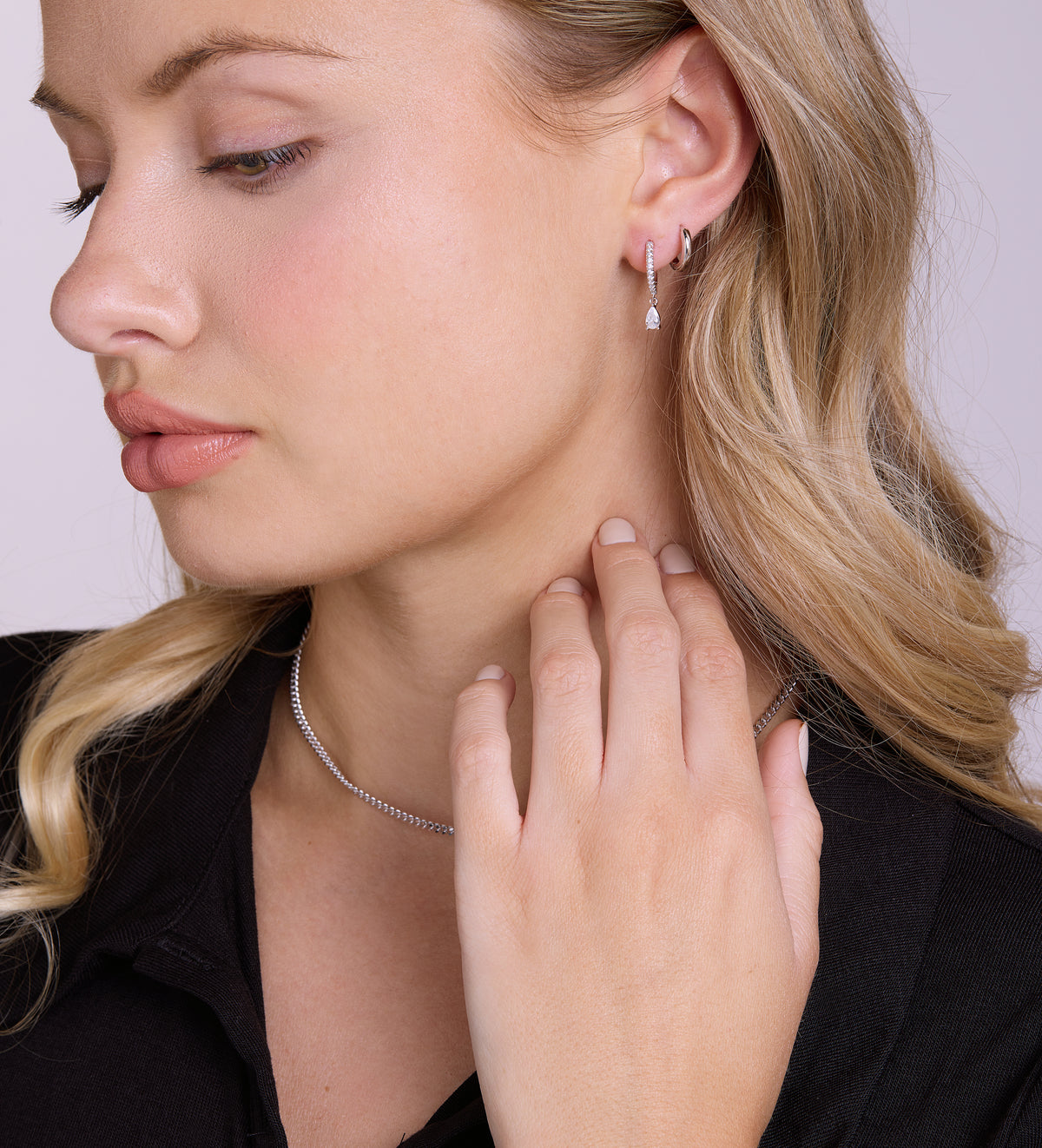 Stella Teardrop Huggies in Rhodium Plating on 925 Silver - Ash & Harry