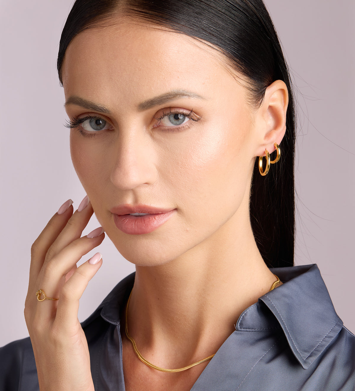 Tube Medium Hoops in 18k Gold Plating on 925 Silver - Ash & Harry