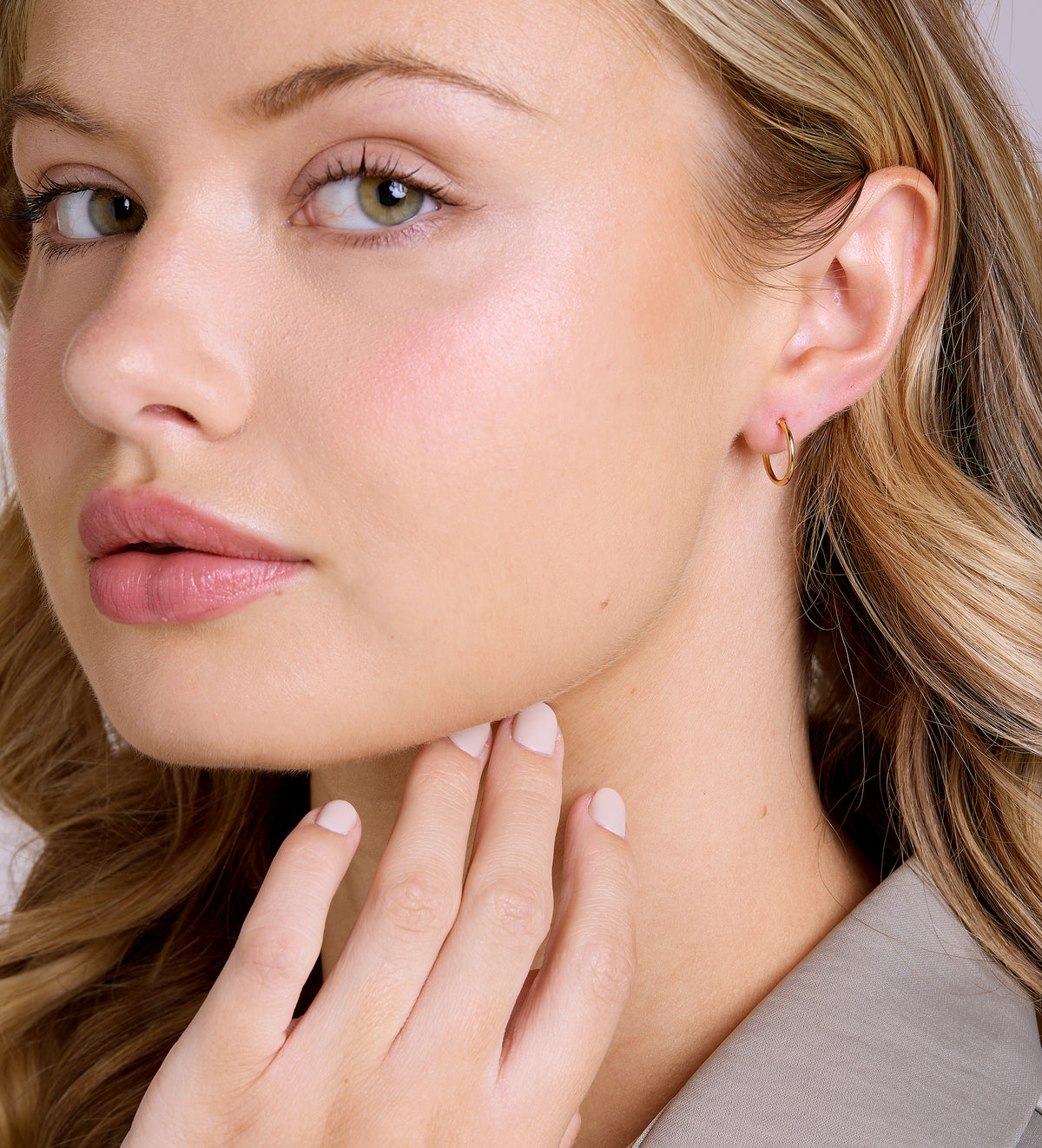 Thin Small Hoops in 18k Gold Plating on 925 Silver - Ash & Harry