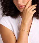 Flower Interval Chain Bracelet in 18k Gold Plating on 925 Silver - Ash & Harry