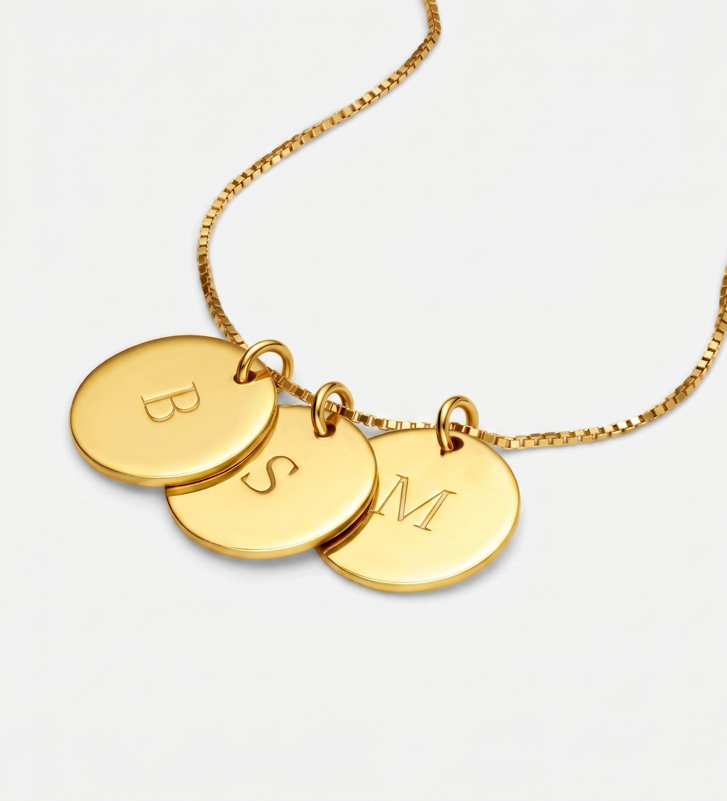 Initial Disc Necklace in 18K Gold Plating on 925 Silver - Ash & Harry