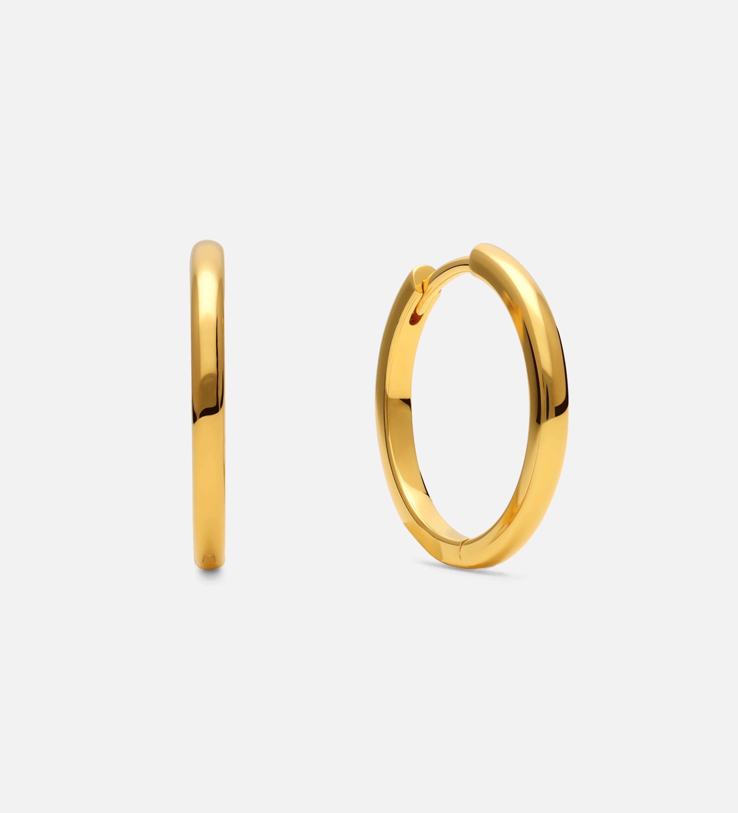 Classic Large Hoops in 18k Gold Plating on 925 Silver - Ash & Harry