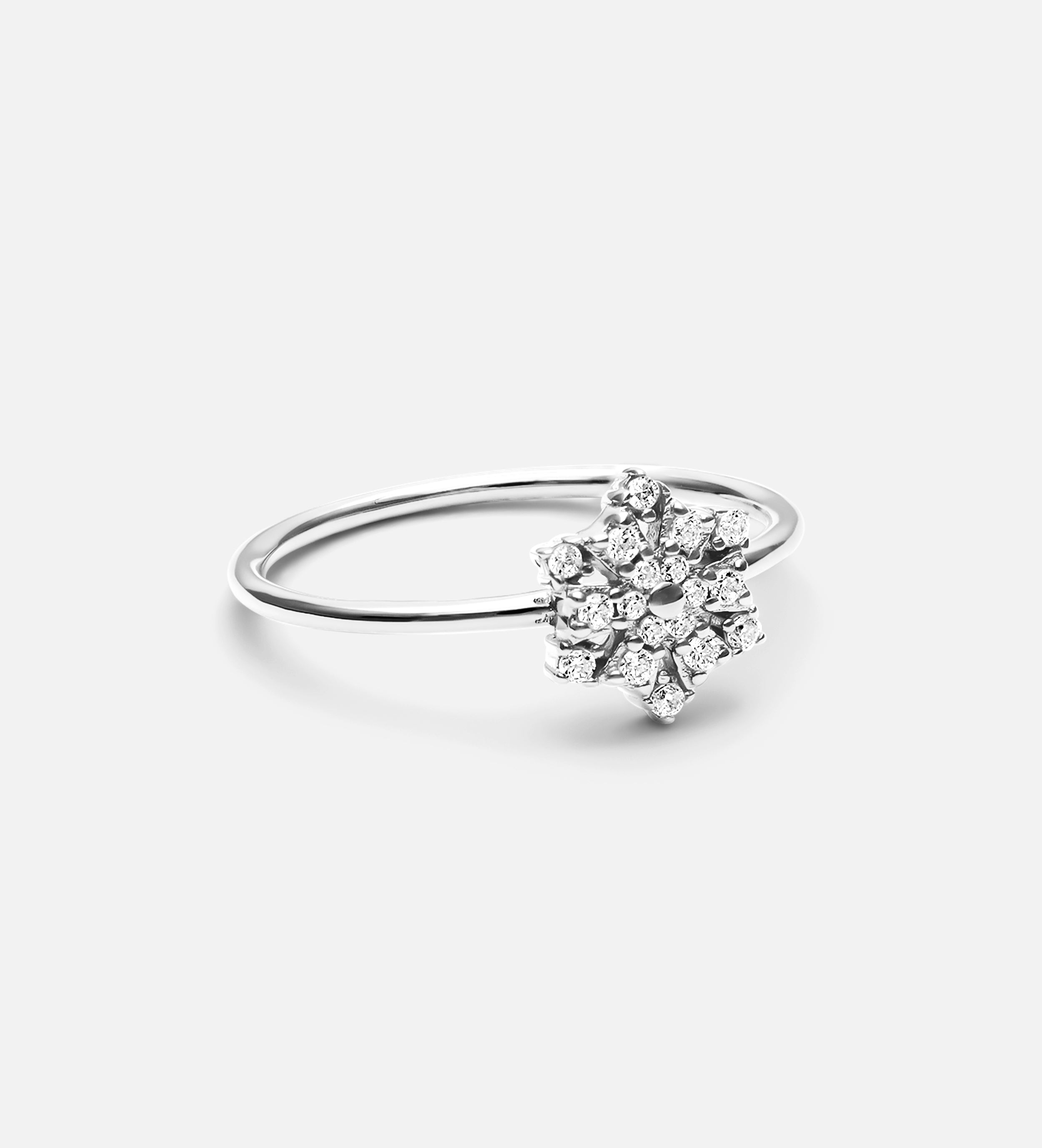 Pave Flower Ring in Rhodium Plating on 925 Silver - Ash & Harry