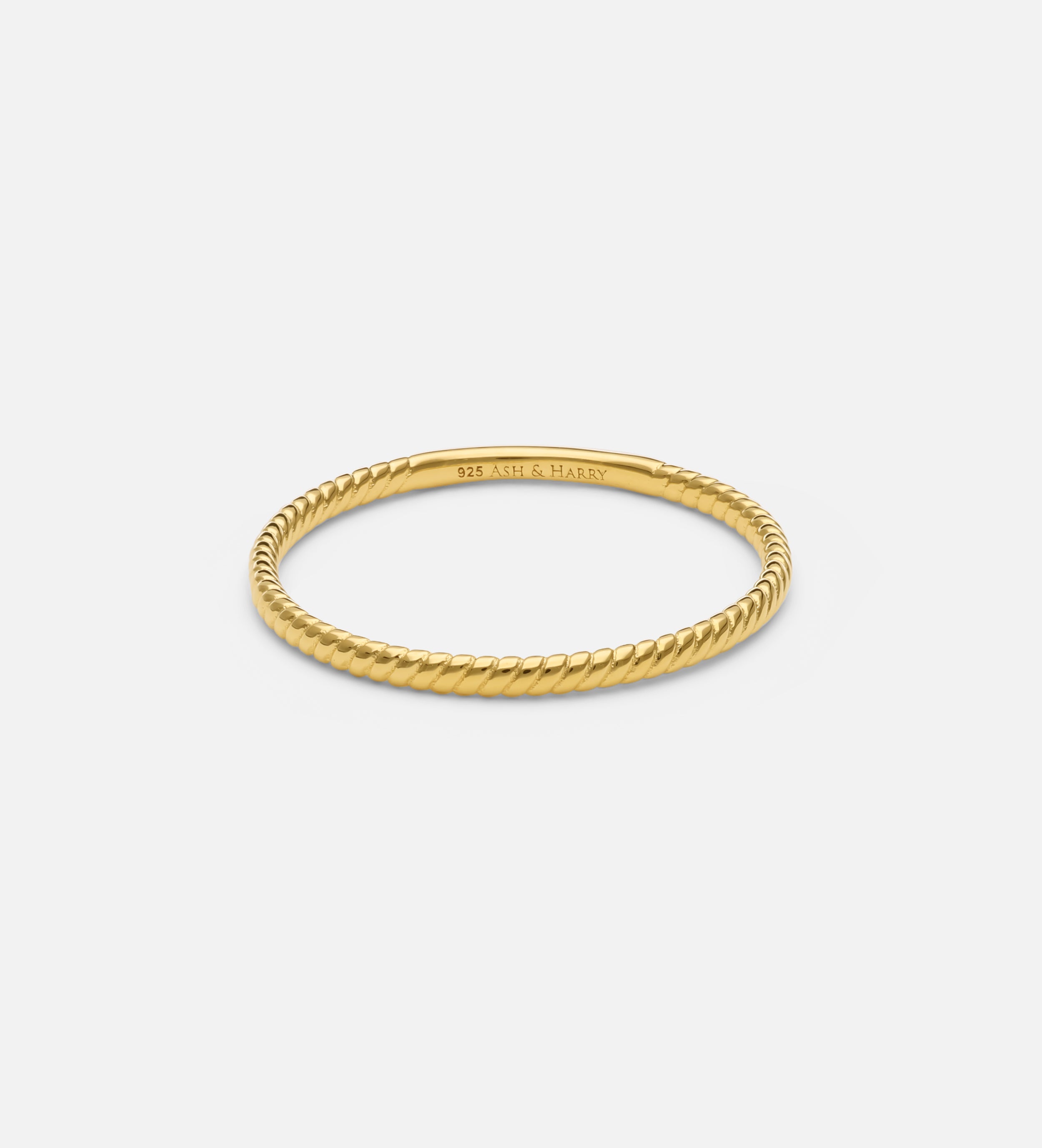 Twist Ring in 18k Gold Plating on 925 Silver - Ash & Harry
