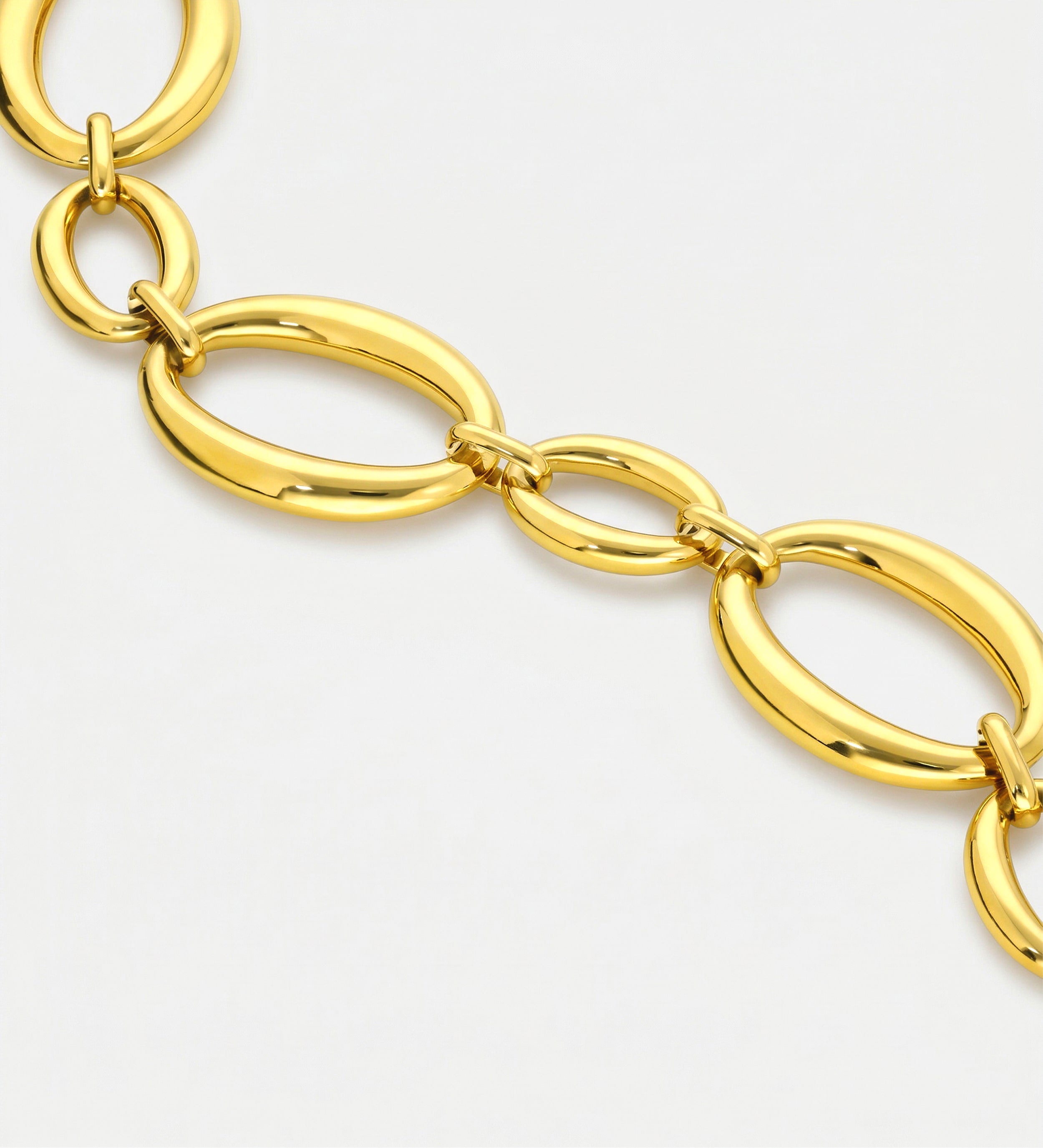 Oval Echo Link Bracelet in Gold - Ash & Harry