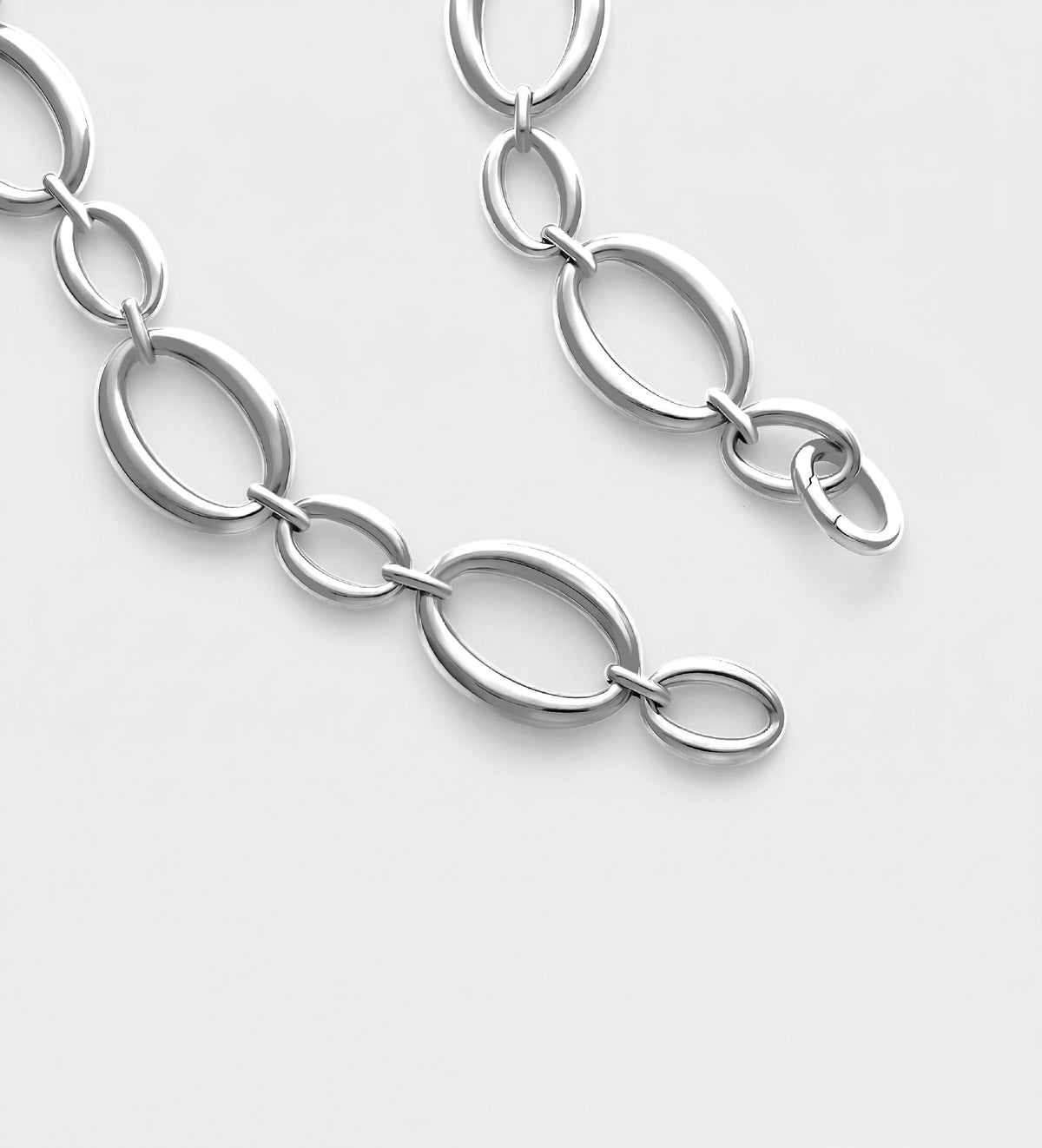 Oval Echo Link Necklace in Silver - Ash & Harry