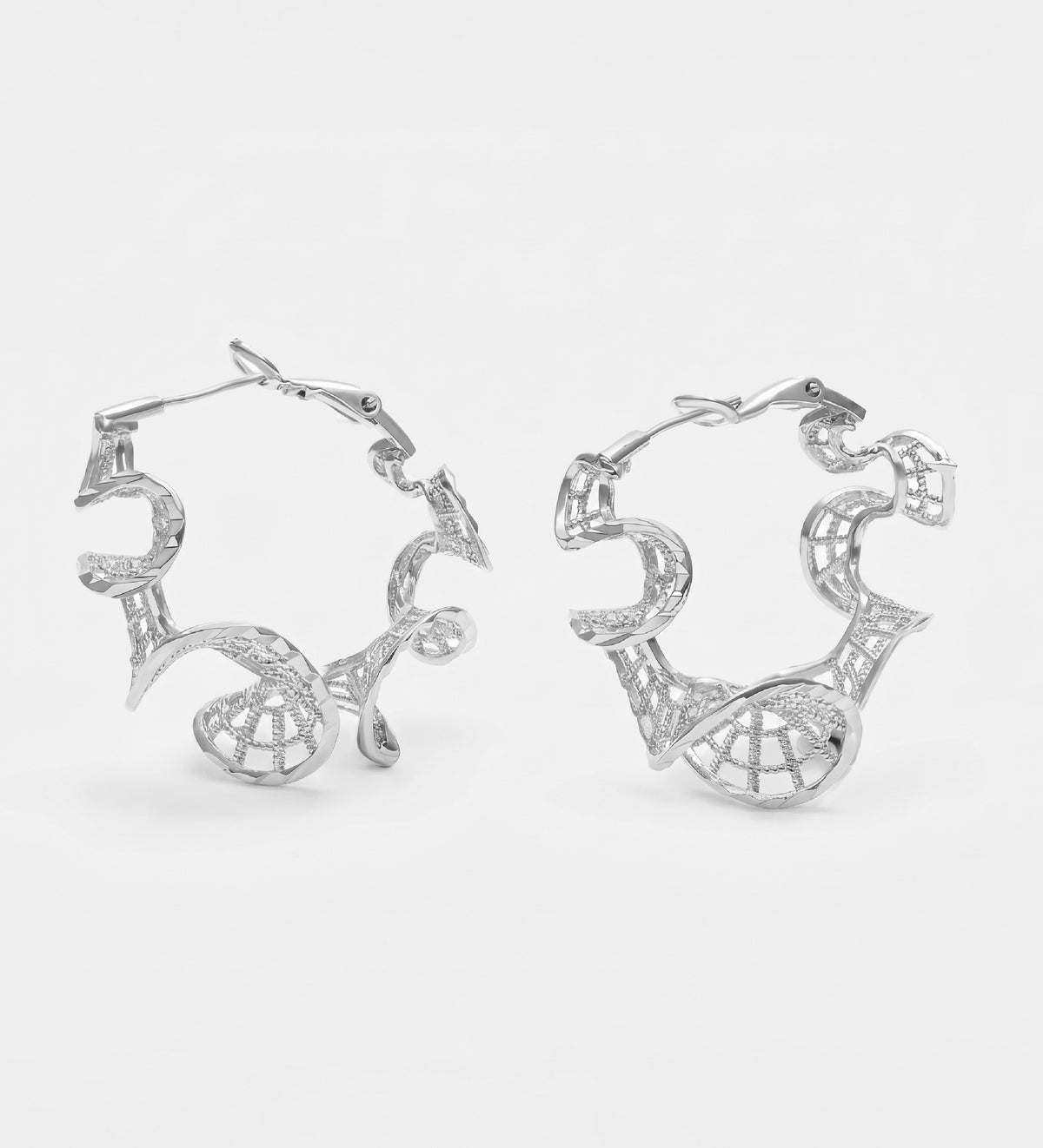 Ripple Aura Hoops in Silver - Ash & Harry