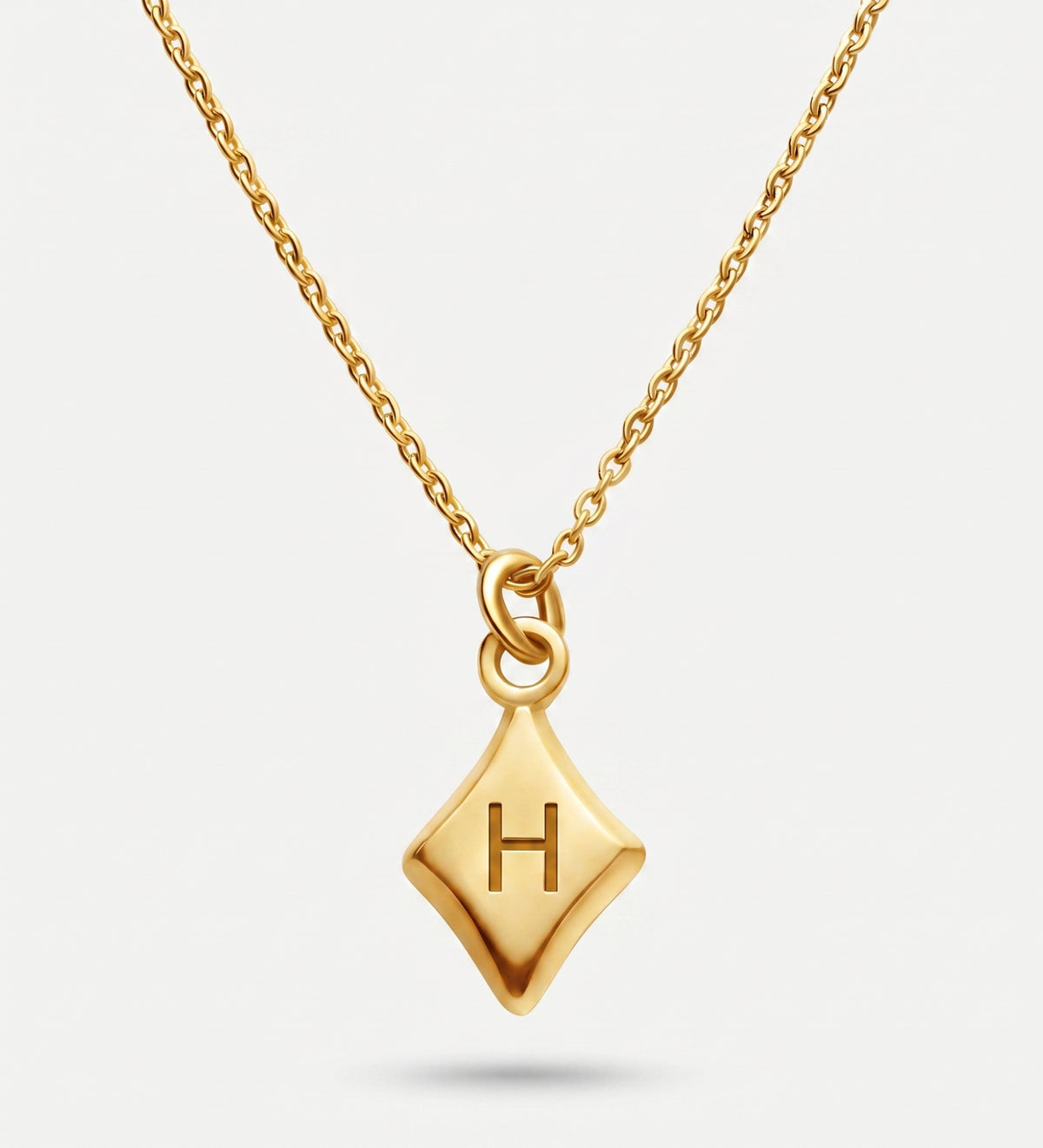 Royal Card Initial Necklace in 18K Gold Plating on 925 Silver - Ash & Harry