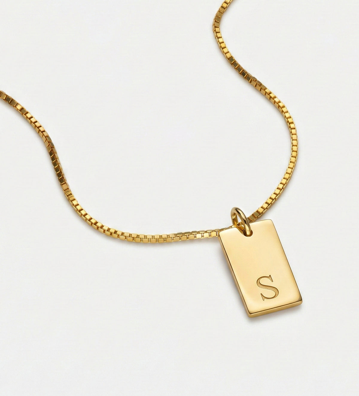Tag Initial Necklace in 18K Gold Plating on 925 Silver - Ash & Harry