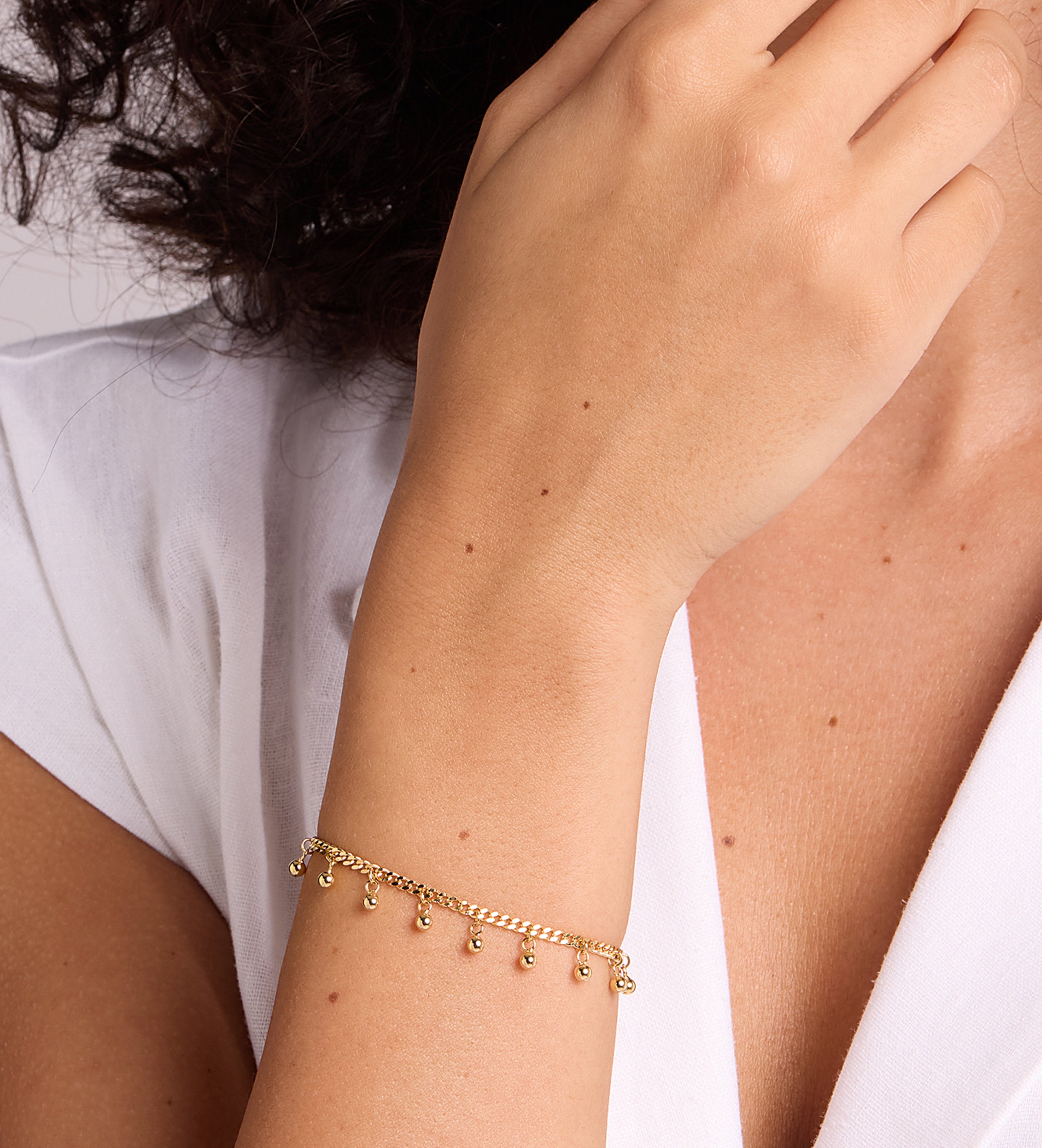 Dangling Dotted Bracelet in 18k Gold Plating on 925 Silver - Ash & Harry