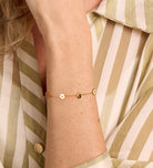 Flower Interval Chain Bracelet in 18k Gold Plating on 925 Silver - Ash & Harry